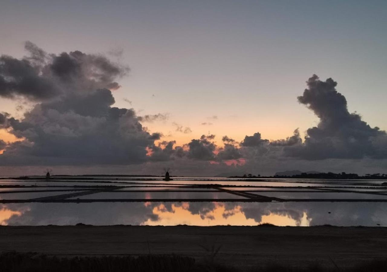 Kite Hub Lo Stagnone Bed & Breakfast Birgi Vecchi Bagian luar foto